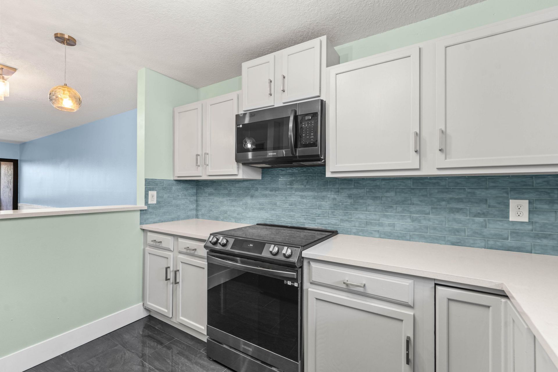 412 Southwind Drive, Unit B2, North Palm Beach, FL 33408 Photo