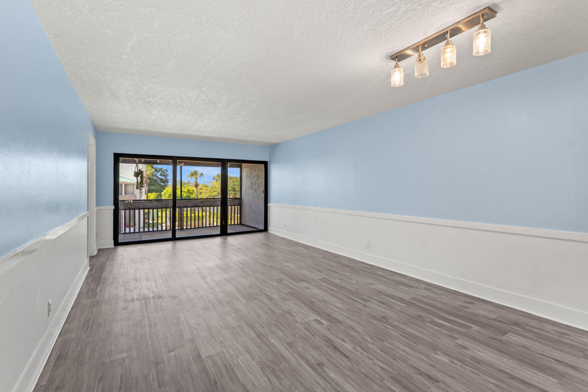 412 Southwind Drive, Unit B2, North Palm Beach, FL 33408 Photo