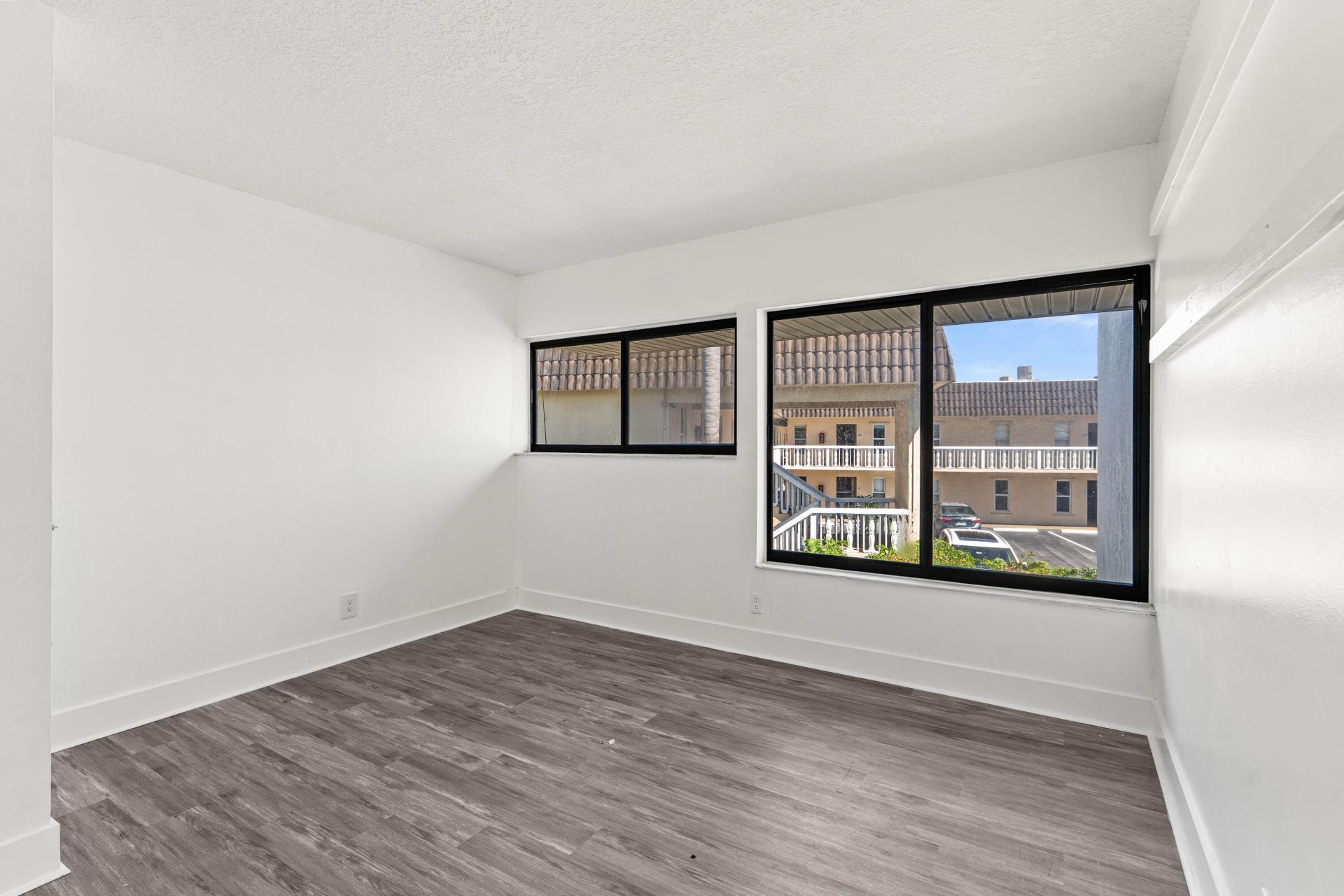 412 Southwind Drive, Unit B2, North Palm Beach, FL 33408 Photo