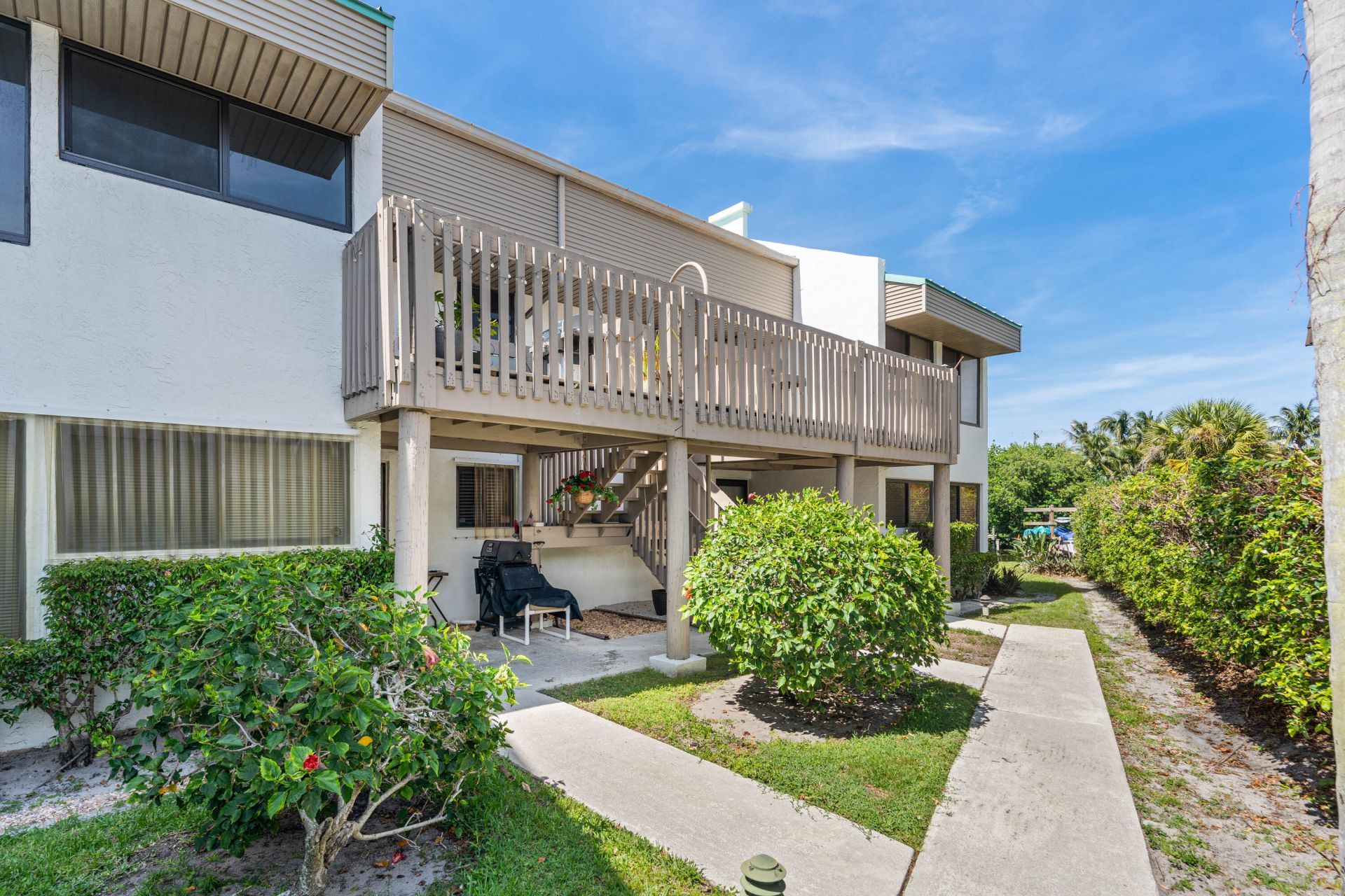 412 Southwind Drive, Unit B2, North Palm Beach, FL 33408 Photo