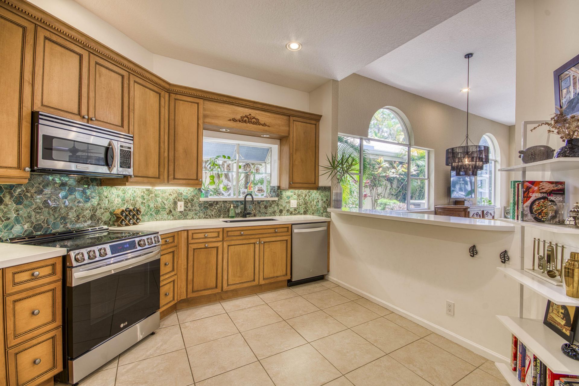264 Canterbury Drive W, Palm Beach Gardens, FL 33418 Photo