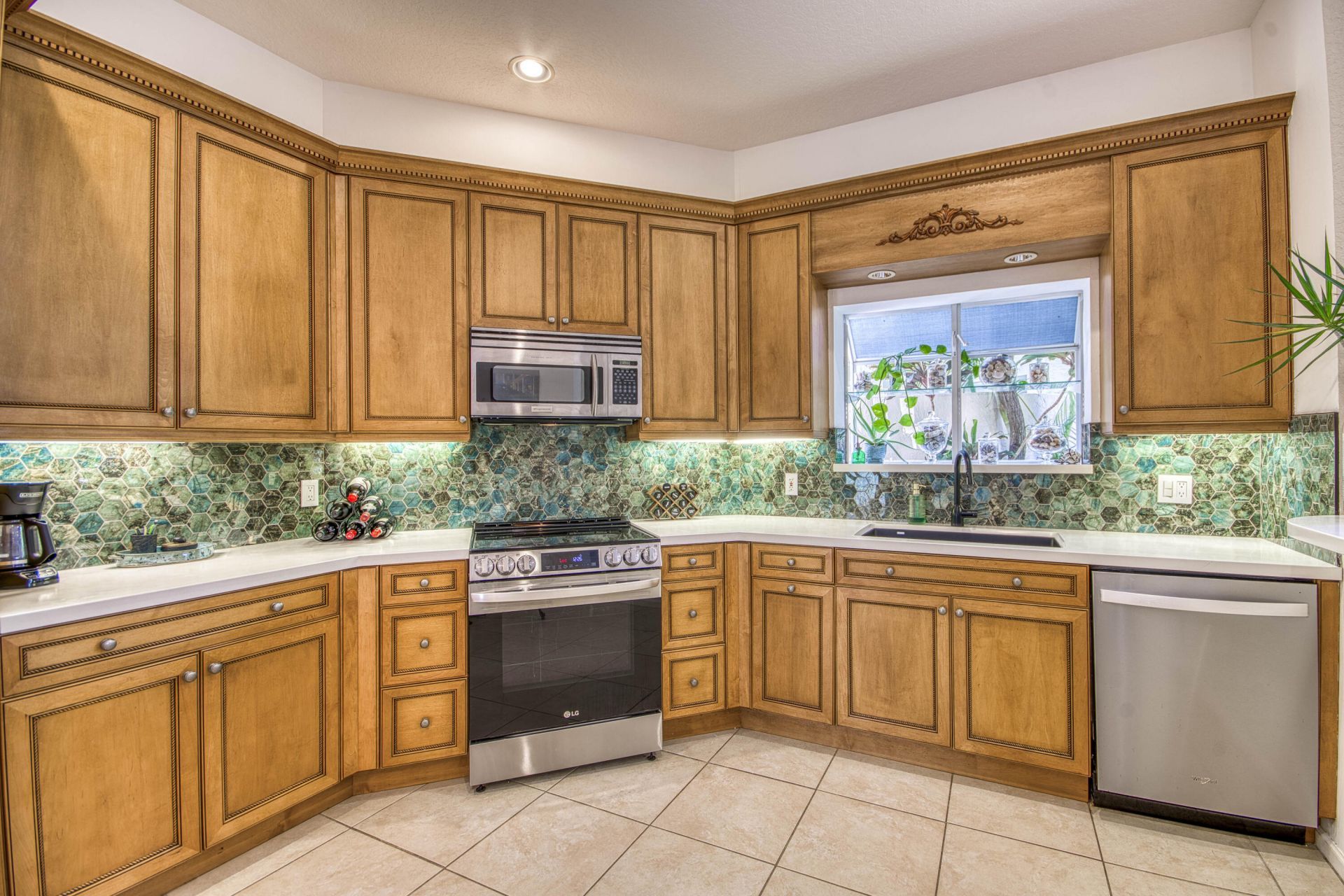 264 Canterbury Drive W, Palm Beach Gardens, FL 33418 Photo