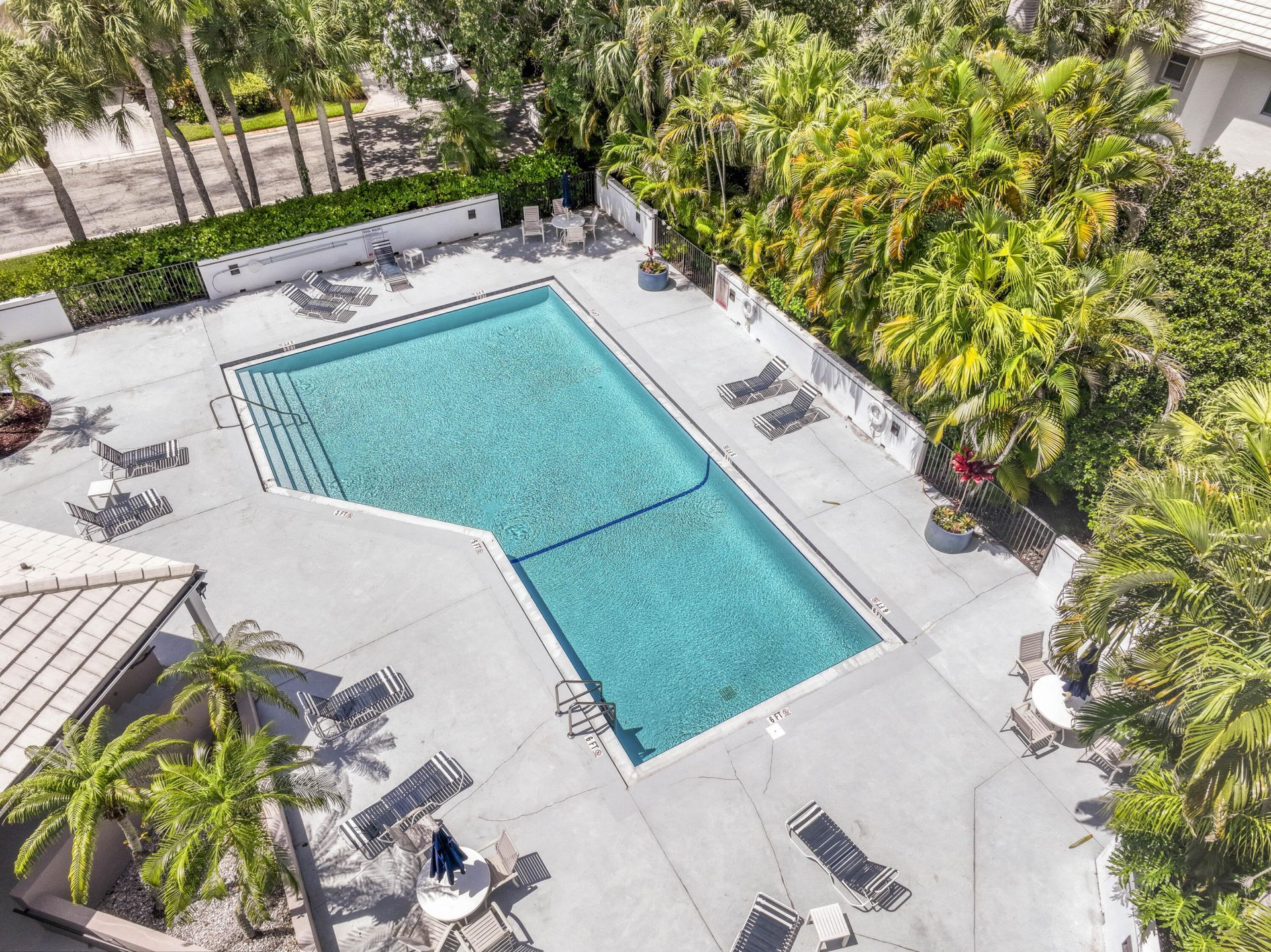 264 Canterbury Drive W, Palm Beach Gardens, FL 33418 Photo