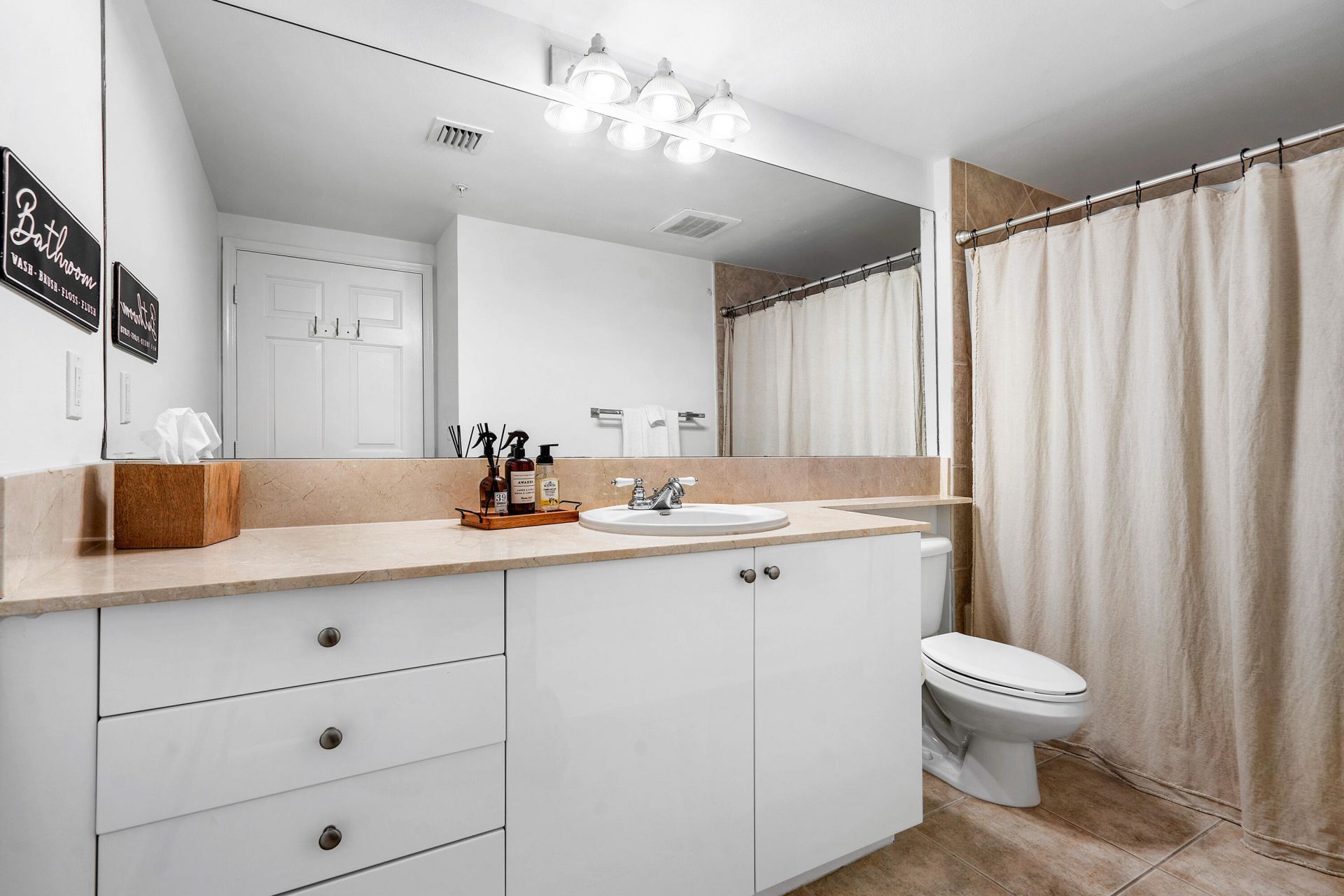 700 E Boynton Beach Boulevard, Unit 202, Boynton Beach, FL 33435 Photo