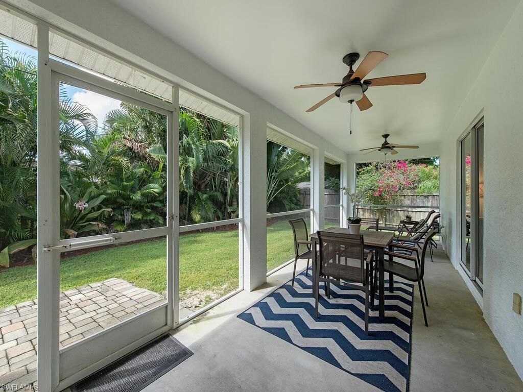 1082 Capri Dr, Naples, FL 34103 Photo