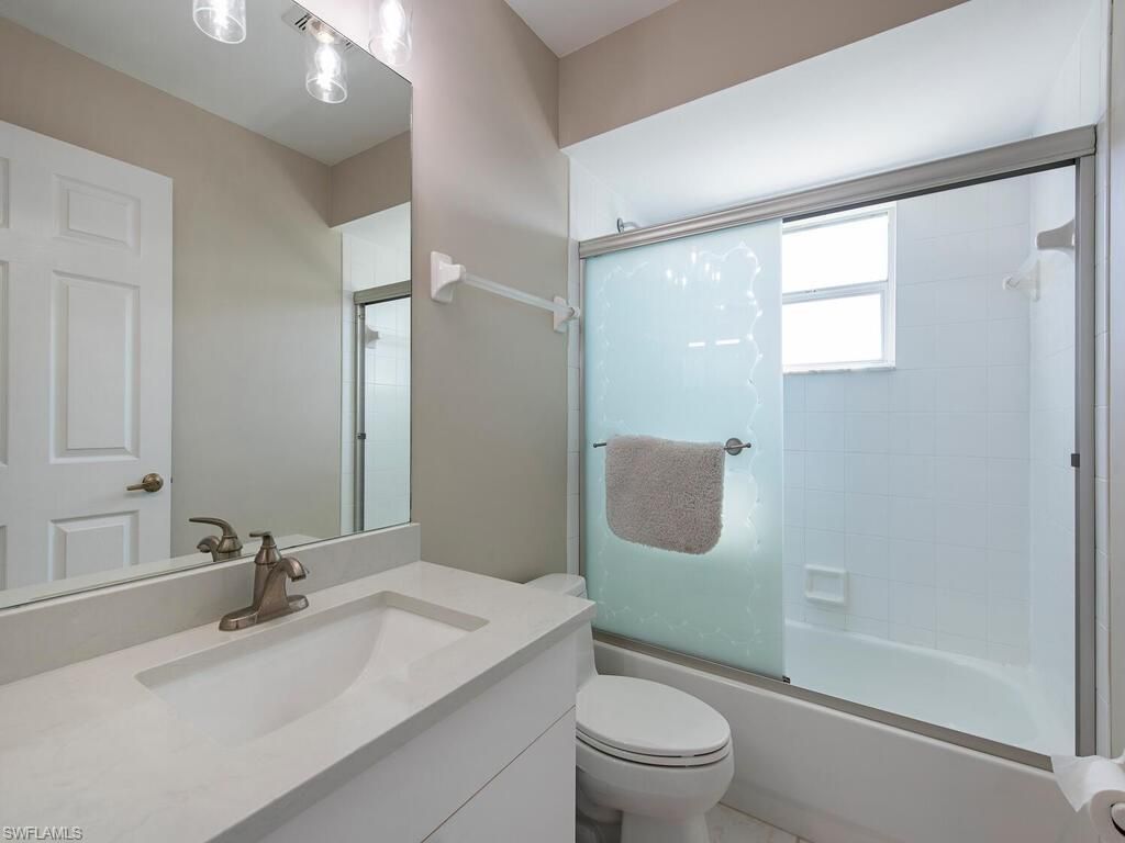 1082 Capri Dr, Naples, FL 34103 Photo