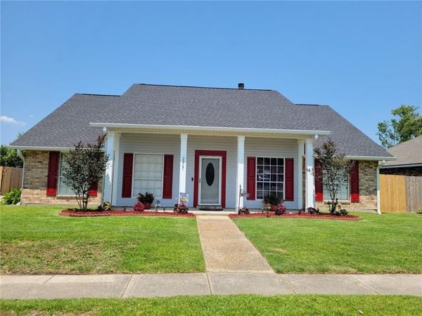 2207 PINE VALLEY Drive, LaPlace, LA 70068
