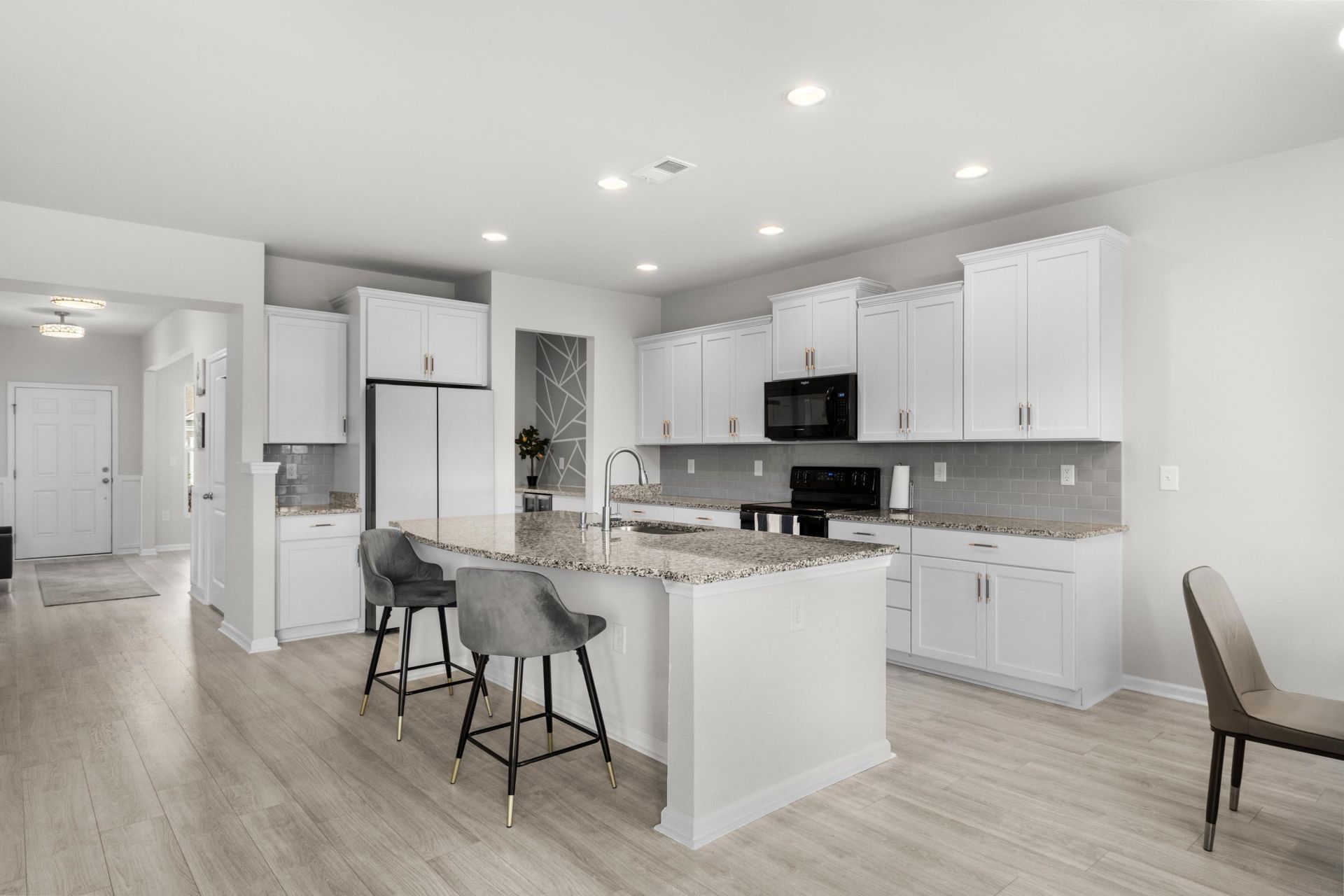 467 Noah Ave. Photo 18