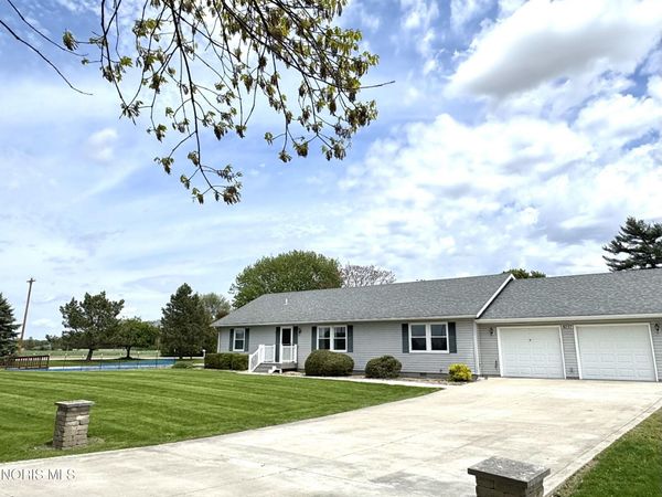 8037 Adams Ridge Road, Defiance, OH 43512