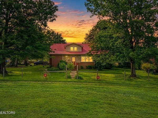 1245 Paint Rock Valley Rd, Philadelphia, TN 37846