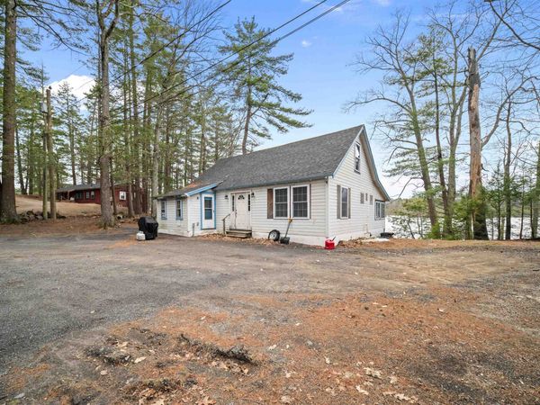 7&8 Spruce Lane, Sandown, NH 03873