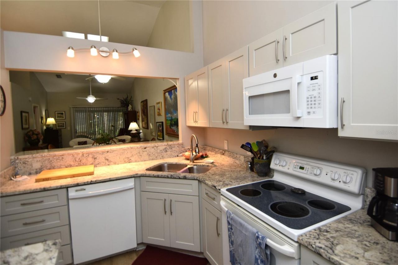 4941 SW 10th Lane, Gainesville, FL 32607 Photo