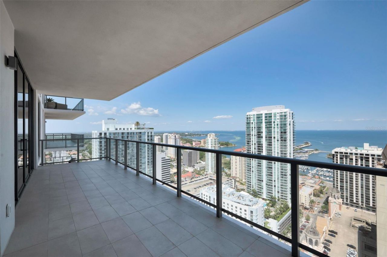 275 1st Avenue S, Unit 3503, Saint Petersburg, FL 33701 Photo