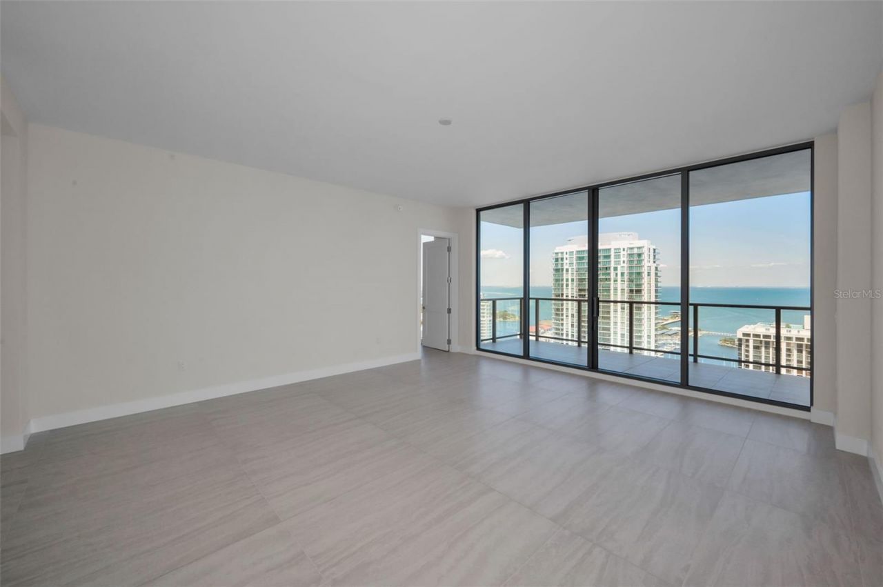 275 1st Avenue S, Unit 3503, Saint Petersburg, FL 33701 Photo