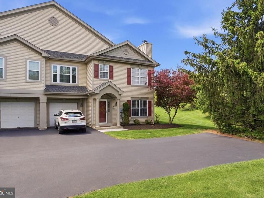 208 Monarch Court , Unit 294, Warwick, PA 18974 Main Photo