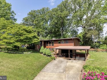 3018 PINE SPRING ROAD, FALLS CHURCH, VA 22042