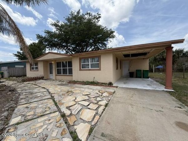 426 Oakridge Avenue , Cocoa, FL 32927