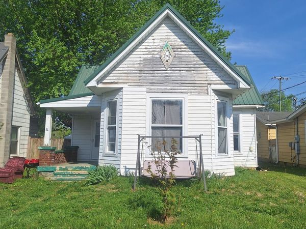 50 W Poplar Street , North Vernon, IN 47265