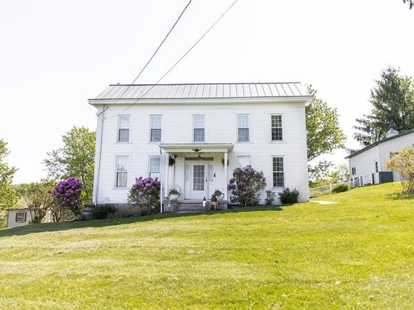 592 Hinerman Hill Rd., Glen Easton, WV 26039