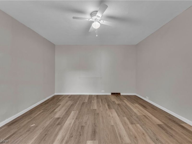 7945 Lorain Avenue, Unit 7947/Back, Cleveland, OH 44102 Photo 13