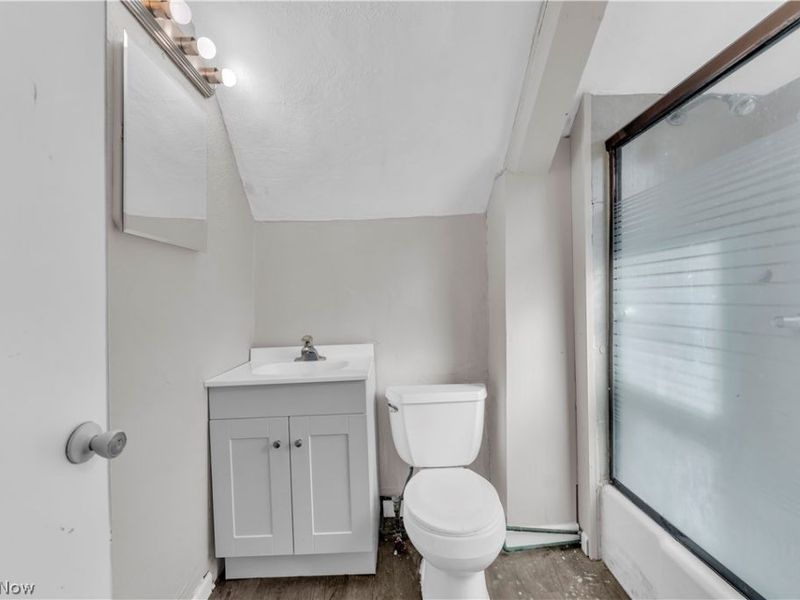 7945 Lorain Avenue, Unit 7947/Back, Cleveland, OH 44102 Photo 17