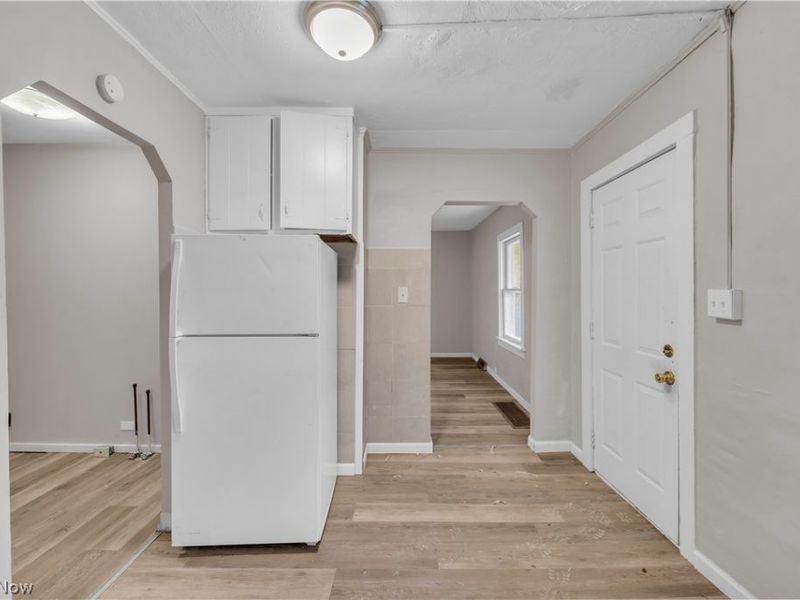 7945 Lorain Avenue, Unit 7947/Back, Cleveland, OH 44102 Photo 5