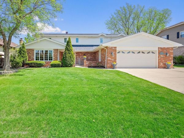 6457 Rodgers Drive , Willowbrook, IL 60527