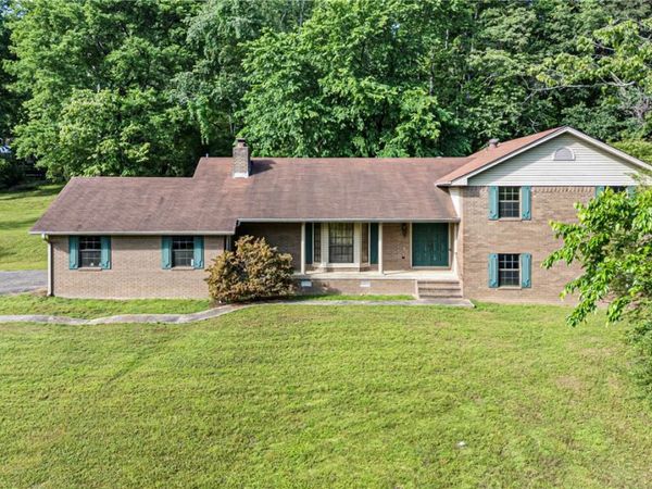 411 Marina Road, Russellville, AR 72802