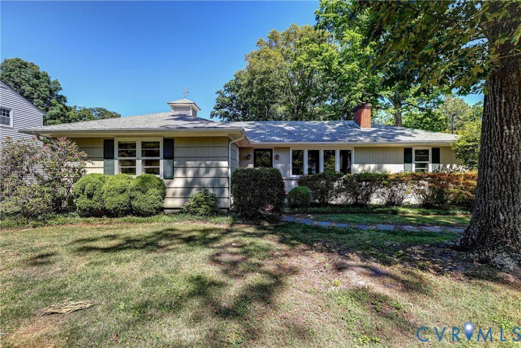 1817 Pocoshock Boulevard, North Chesterfield, VA 23235 Main Photo