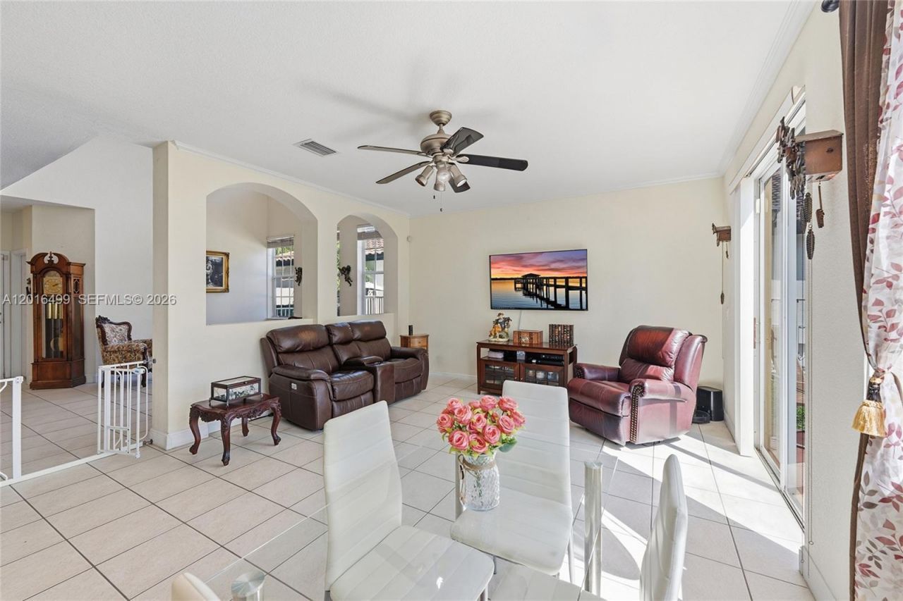 4980 SW 137th Ter, Miramar, FL 33027 Photo