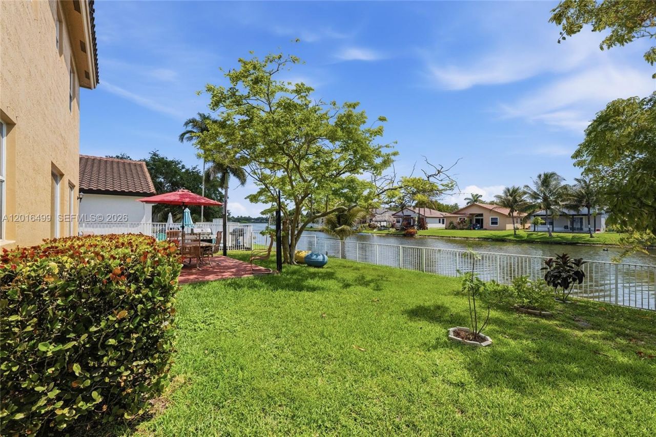 4980 SW 137th Ter, Miramar, FL 33027 Photo