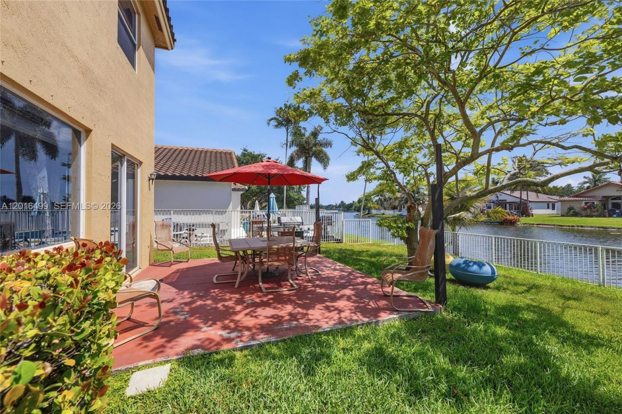 4980 SW 137th Ter, Miramar, FL 33027 Photo