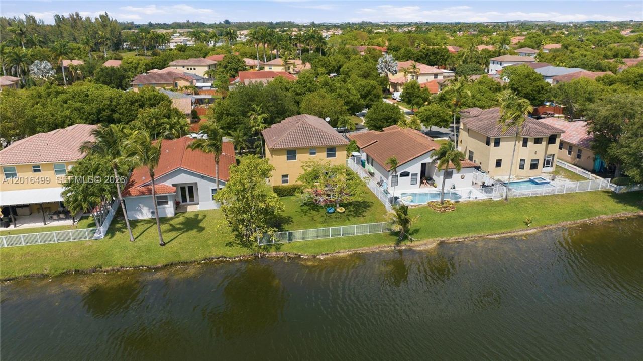 4980 SW 137th Ter, Miramar, FL 33027 Photo