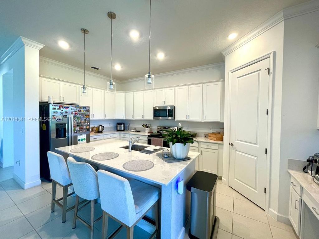 1217 SE Crosswood Way , Port Saint Lucie, FL 34984 Photo