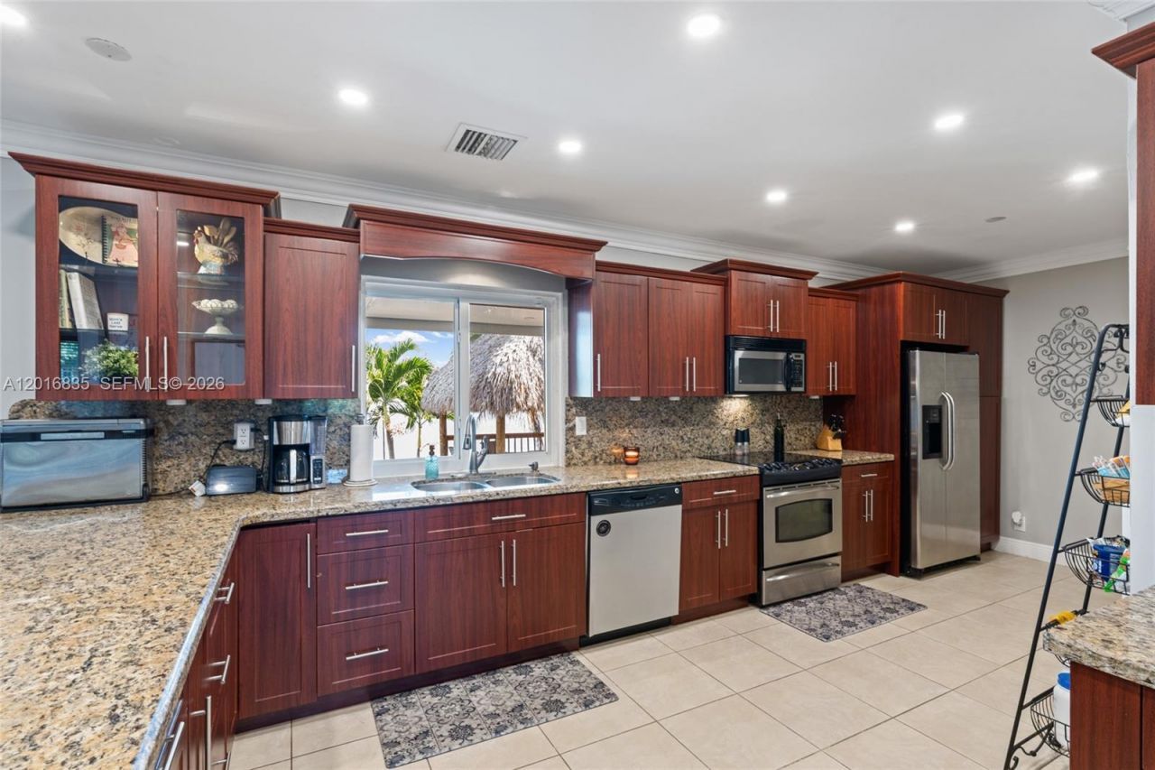 7964 SW 199th Ter, Cutler Bay, FL 33189 Photo