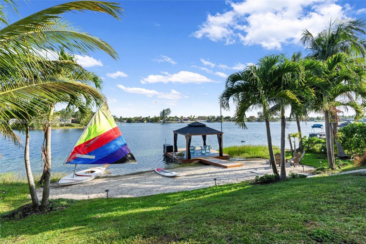 7964 SW 199th Ter, Cutler Bay, FL 33189 Photo