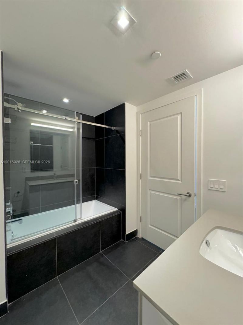 1600 NE 1st Ave , Unit 3614, Miami, FL 33132 Photo