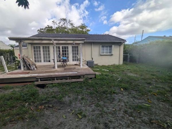 2618 Arthur St , Hollywood, FL 33020