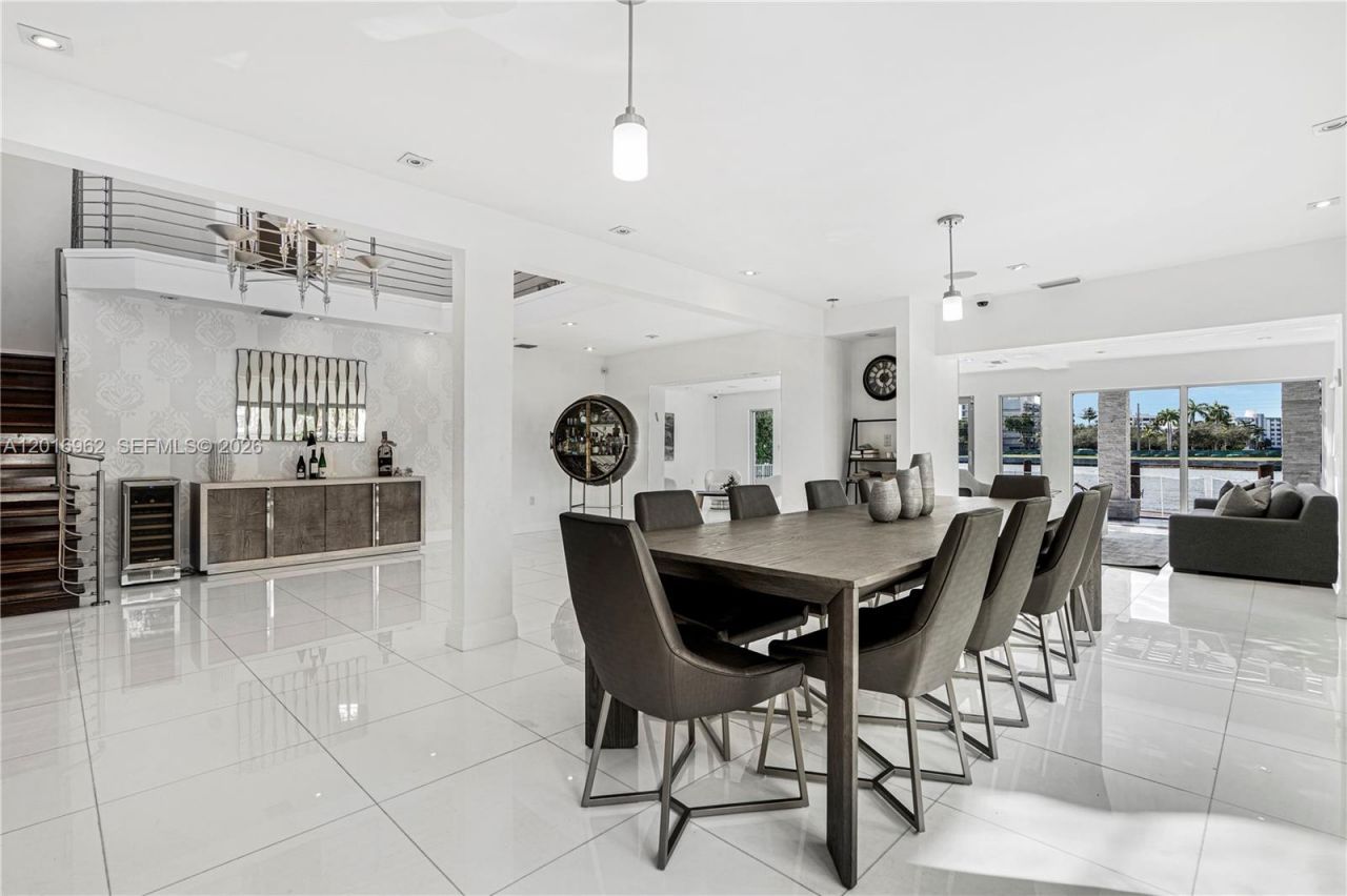 9380 Bay Drive , Surfside, FL 33154 Photo