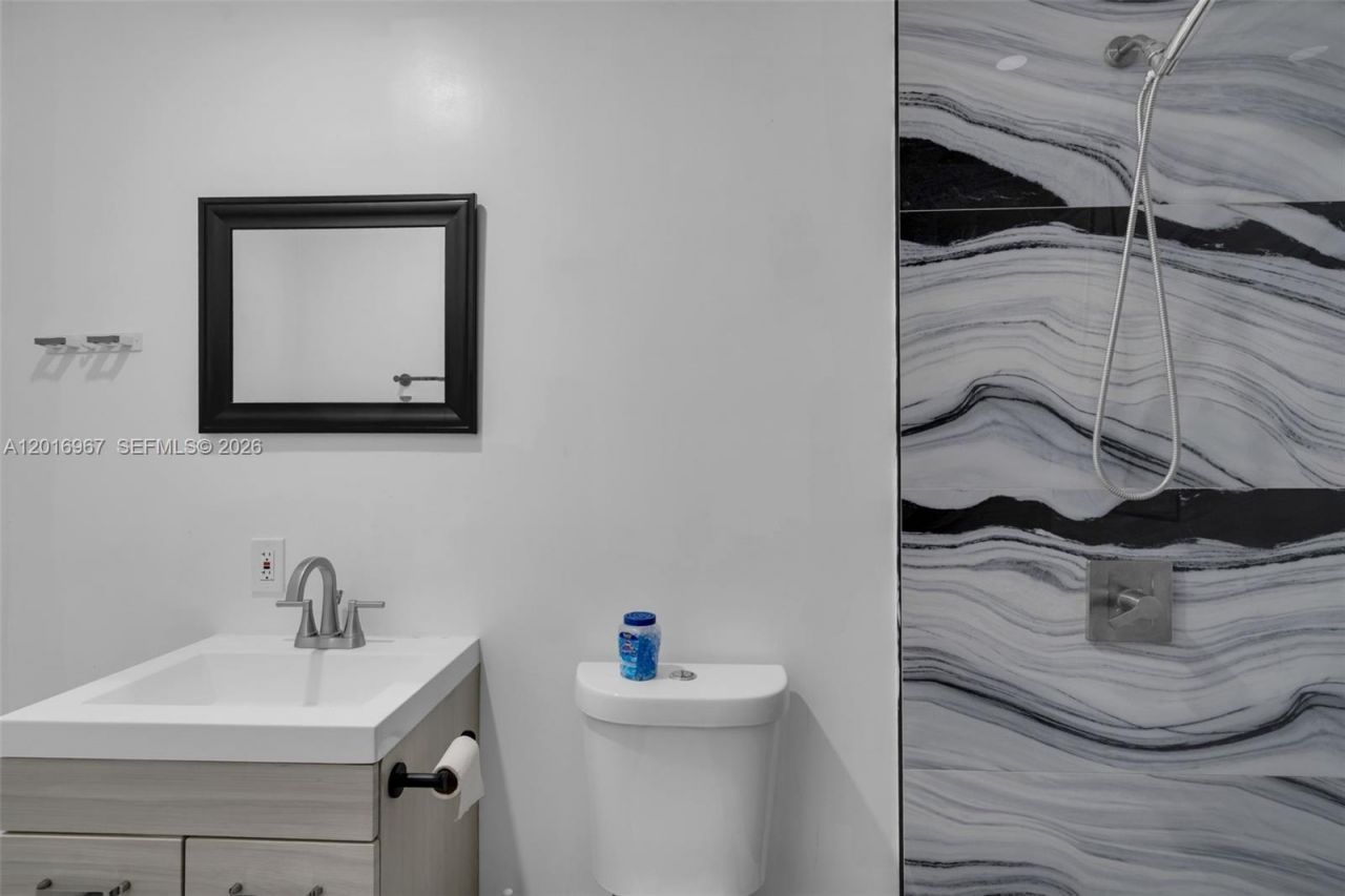 1121 N 71st Ave, Hollywood, FL 33024 Photo