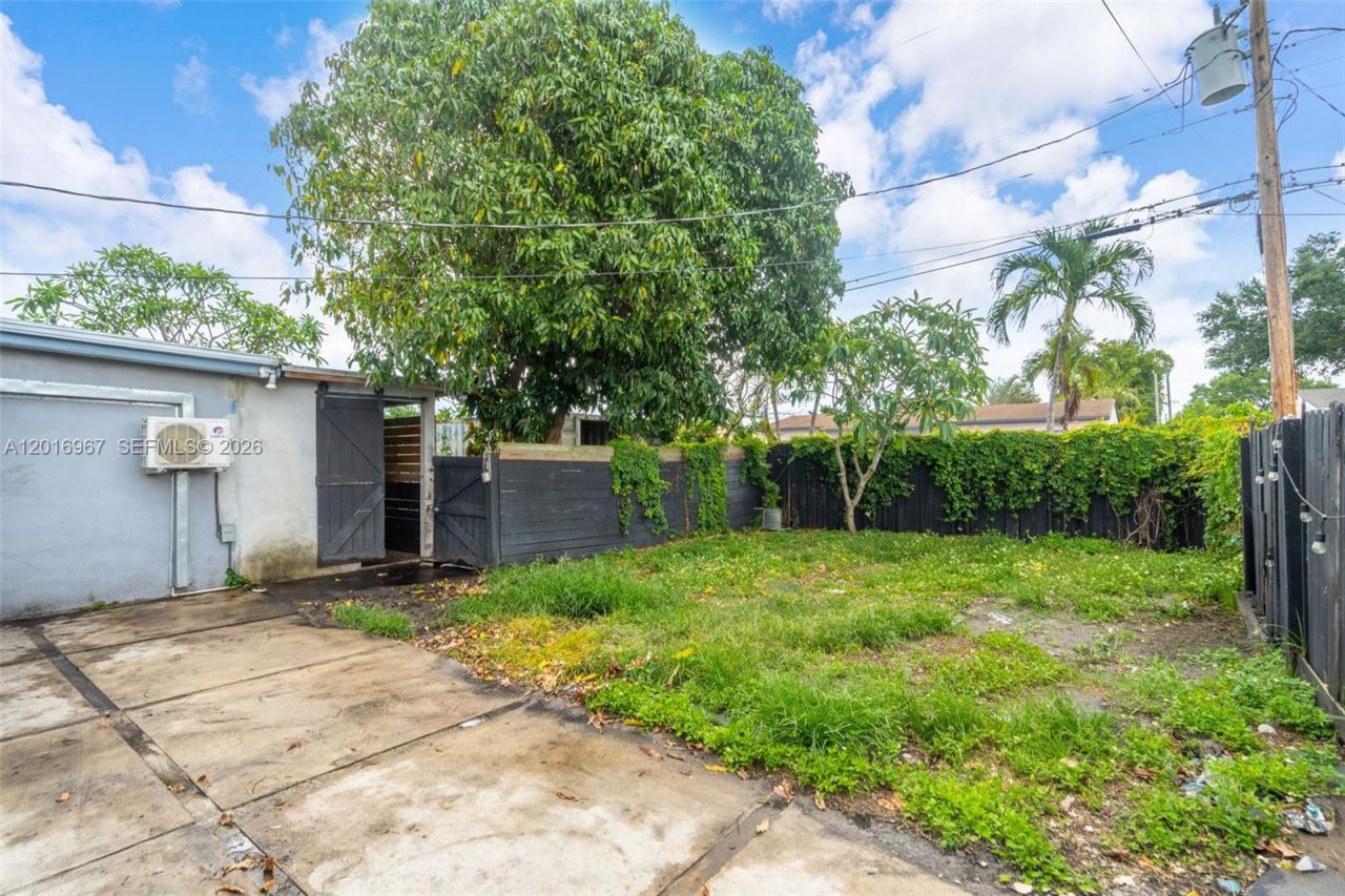 1121 N 71st Ave, Hollywood, FL 33024 Photo