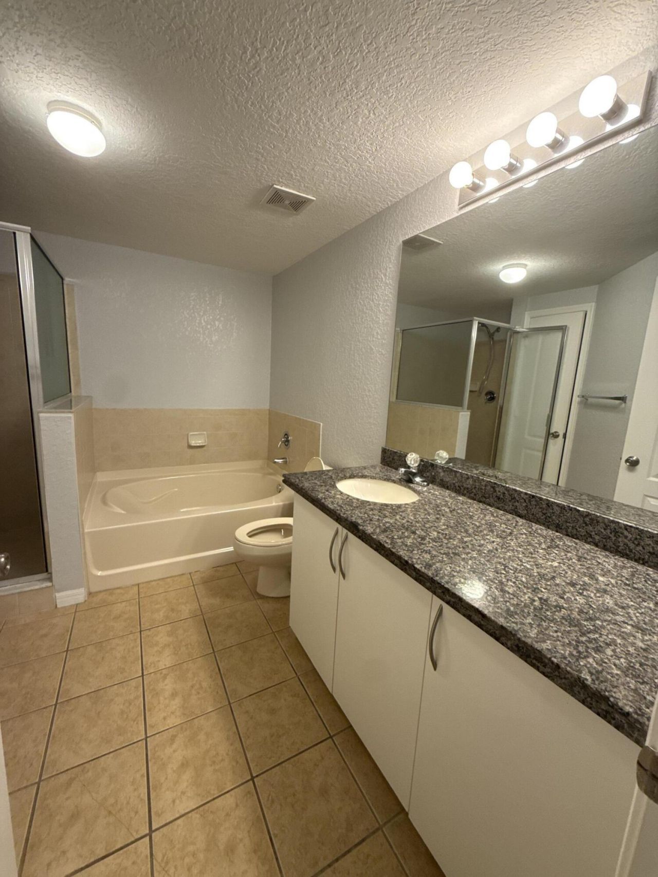 144 SW Peacock Boulevard, Unit 23-101, Port Saint Lucie, FL 34986 Photo