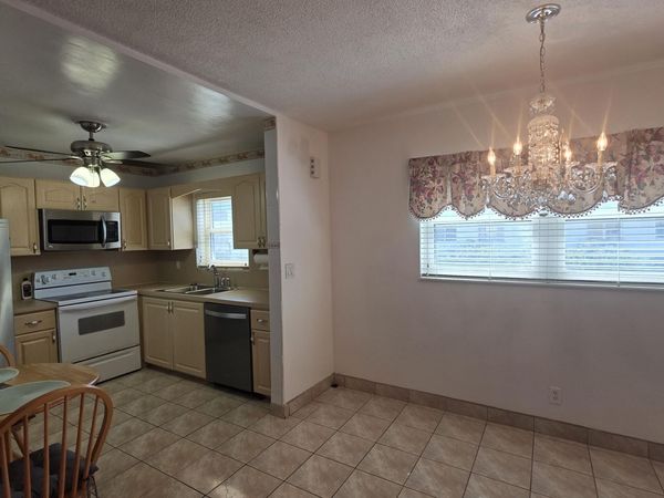 5300 Washington Street, Unit G221, Hollywood, FL 33021