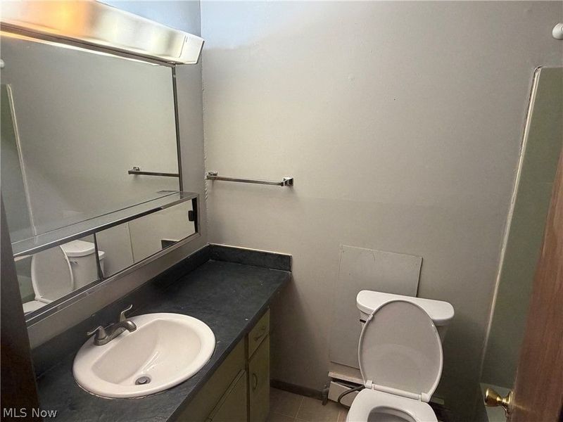 269 2nd Street NE, Unit 8, Barberton, OH 44203 Photo 2