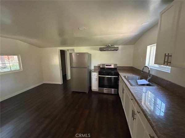 22951 Redwood, Crestline, CA 92325