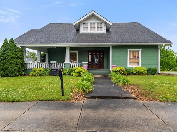 309 2nd Ave NW, Winchester, TN 37398