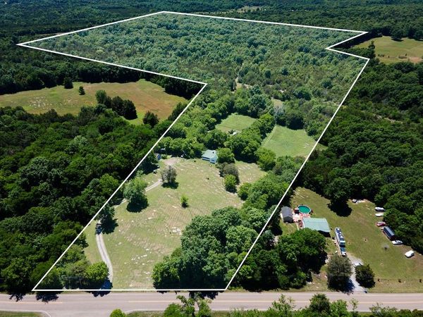 2198 Franklin Pike , Lewisburg, TN 37091