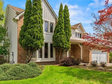 5683 Kippen Drive, East Amherst, NY 14051