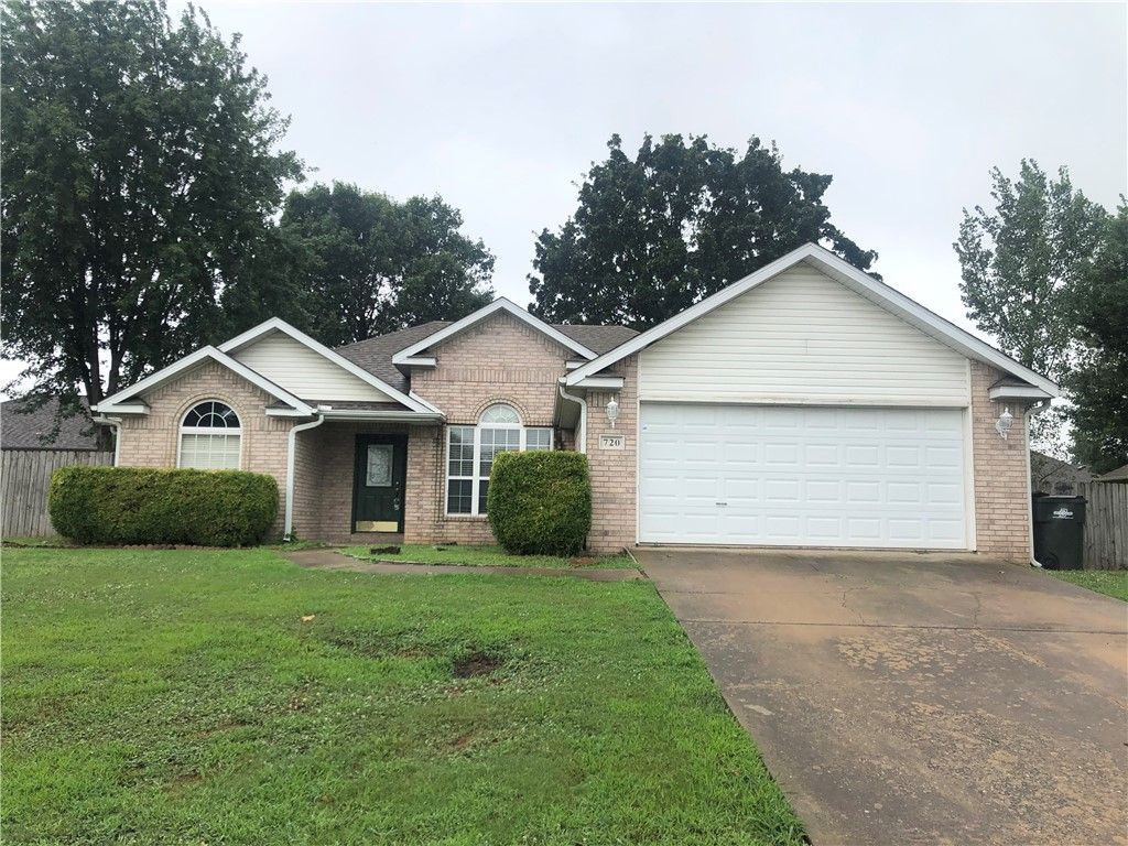 720 Pennington Street, Lowell, AR 72745 Main Photo