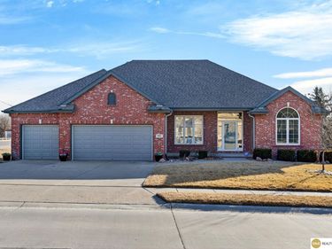9901 S 176th Street , Omaha, NE 68136